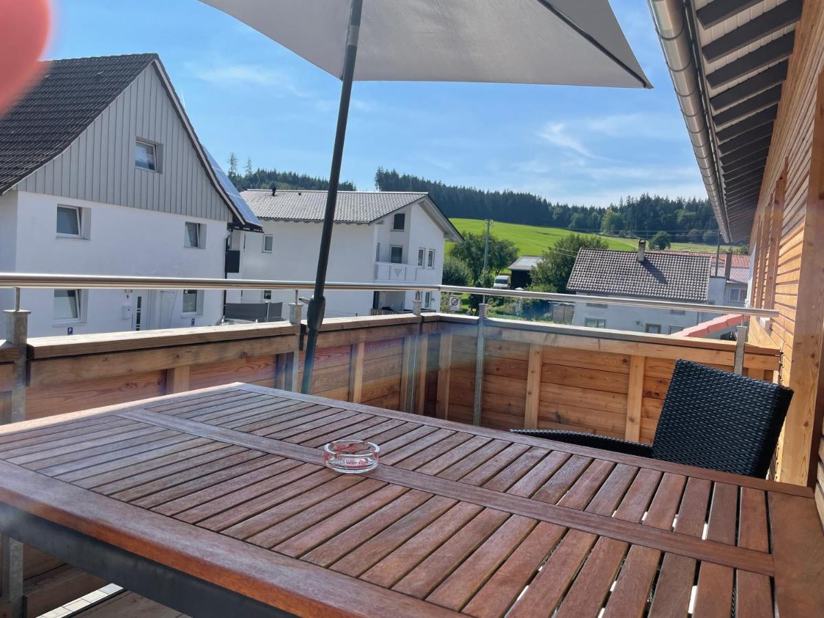 Landgasthaus Zum Kreuz Gbr Isny im Allgäu Dış mekan fotoğraf